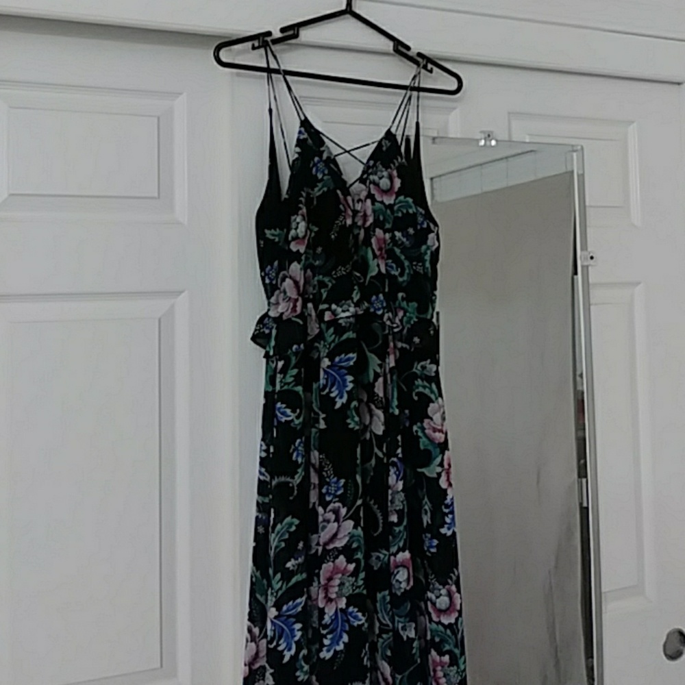 Dress - Picture 4 of 4